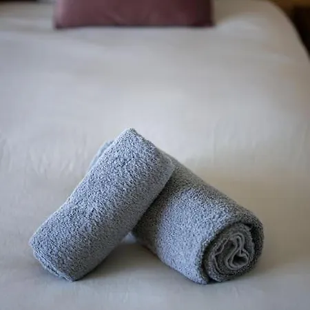 Panorama - Front De - Vue -centre - Appartement *