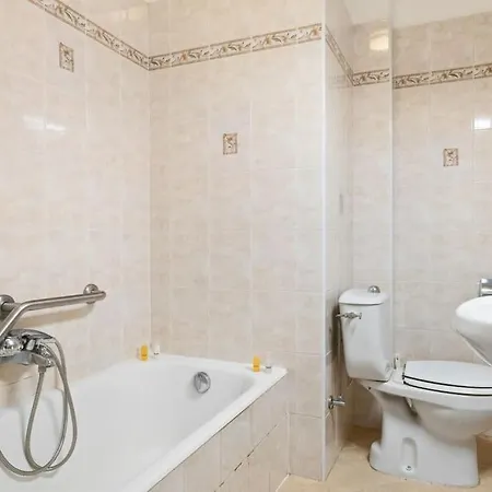 Apartment Panorama - Front De - Vue -centre - *