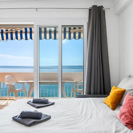 Appartement Le Panorama -vue Exceptionnelle - Dernier Etage - Front De Menton